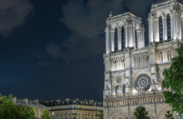 Réouverture des portes de Notre-Dame